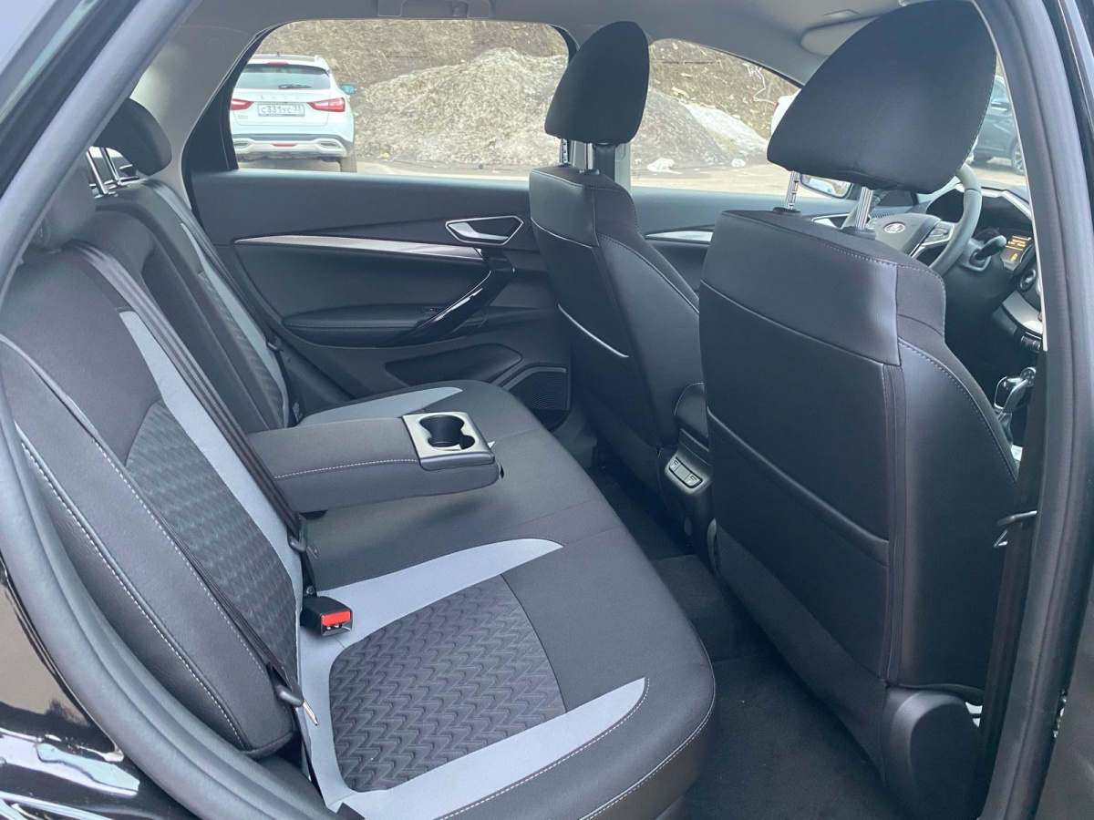 LADA VESTA SW 1.8 CVT (122 л.с.)