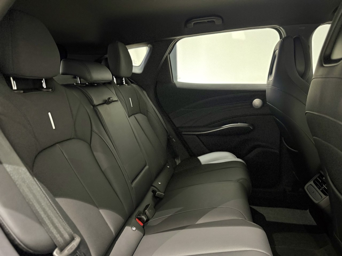 OMODA C7 1.6 AMT (150 л.с.) 4WD