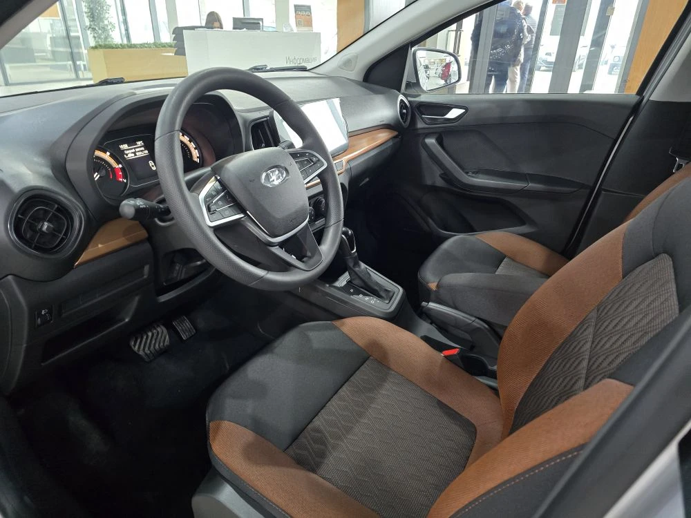 LADA ISKRA 1.6 CVT (106 л.с.)