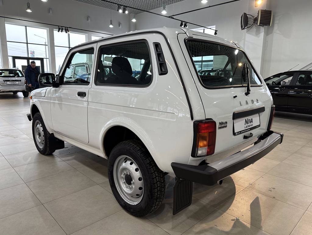 LADA NIVA LEGEND 1.7 MT (83 л.с.) 4WD