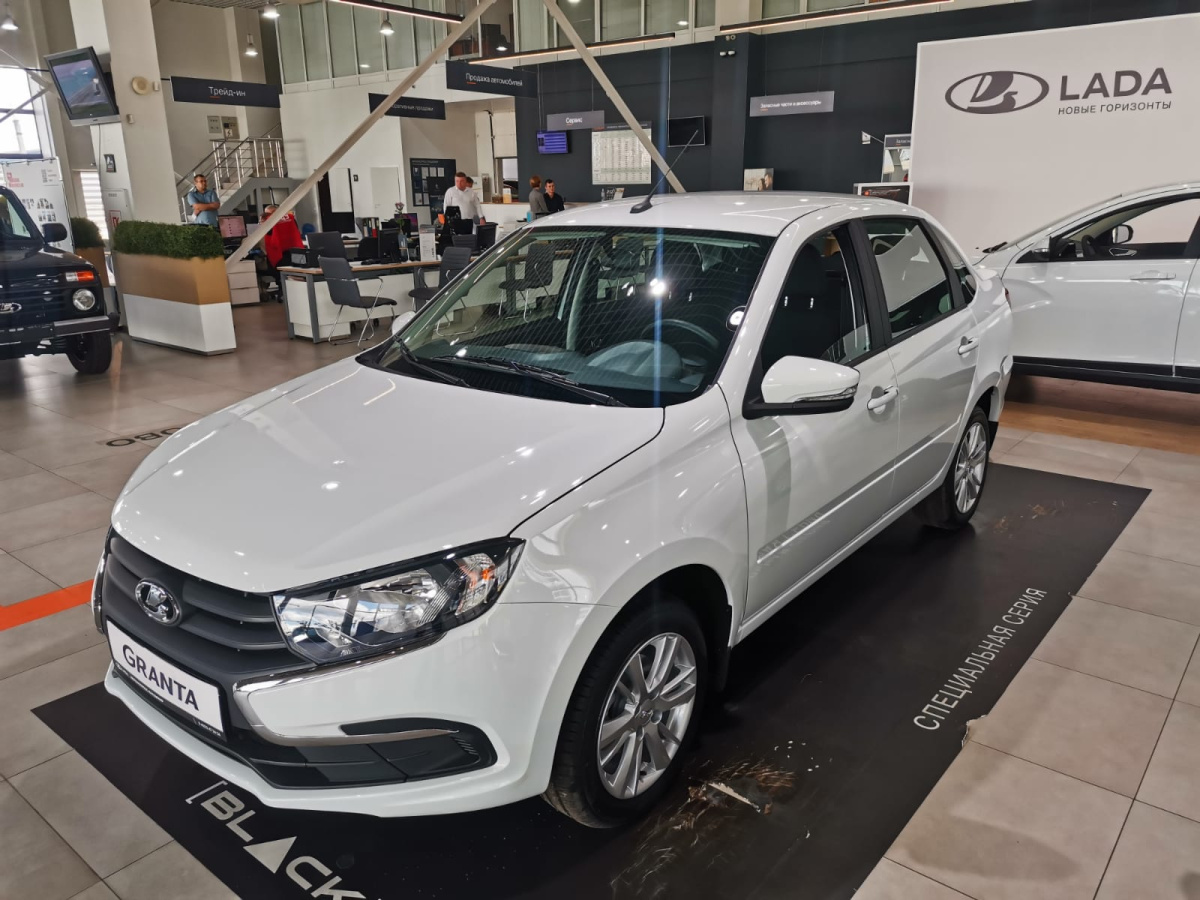 LADA GRANTA 1.6 MT (106 л.с.)