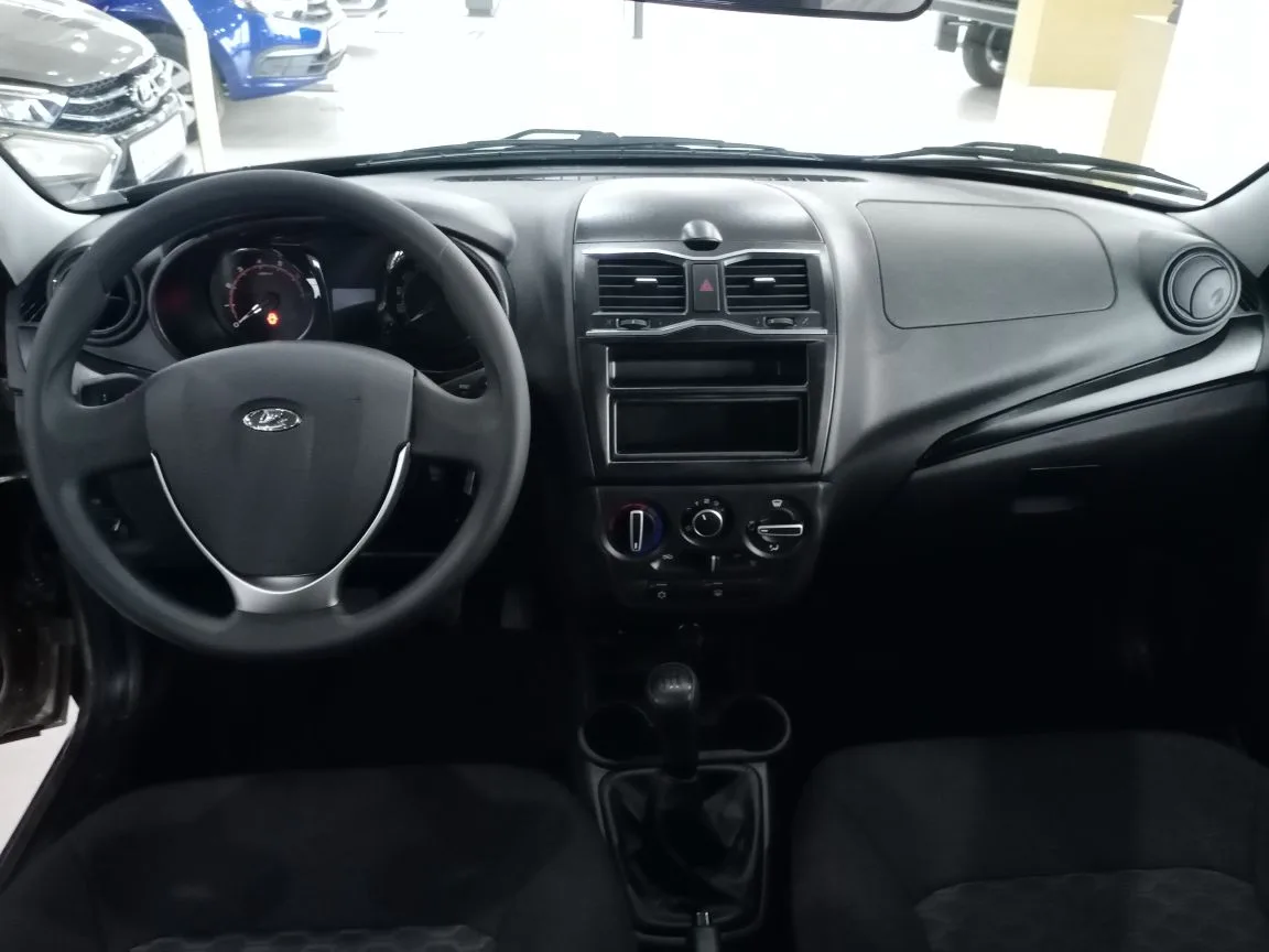 LADA GRANTA 1.6 MT (90 л.с.)