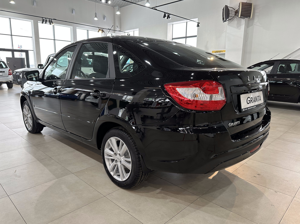 LADA GRANTA 1.6 MT (90 л.с.)