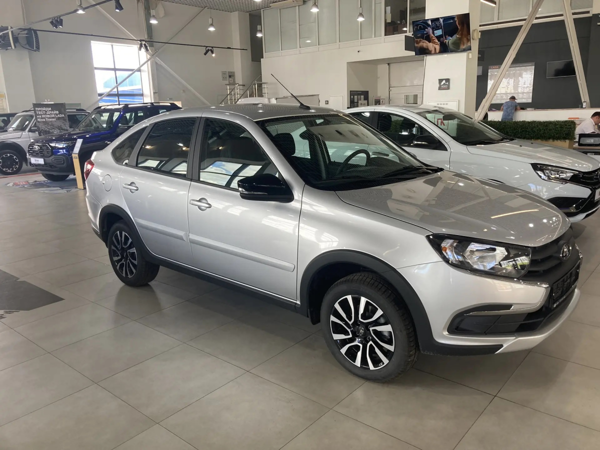 LADA GRANTA Active Cross 1.6 MT (90 л.с.)