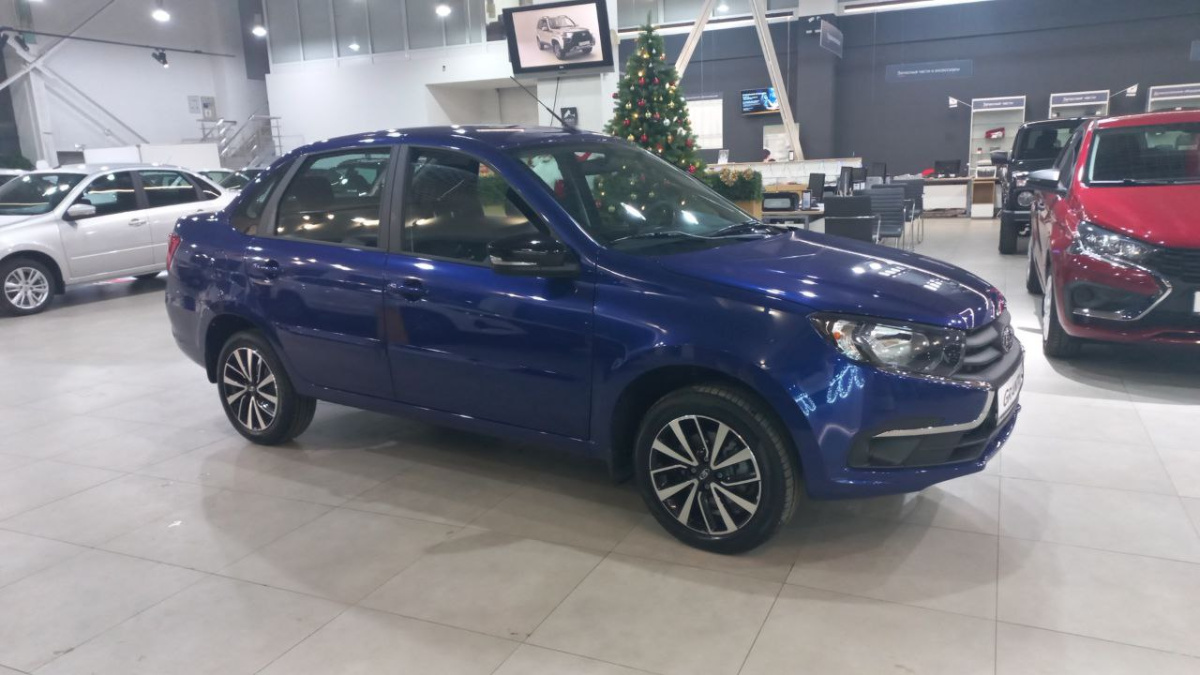 LADA GRANTA 1.6 MT (90 л.с.)