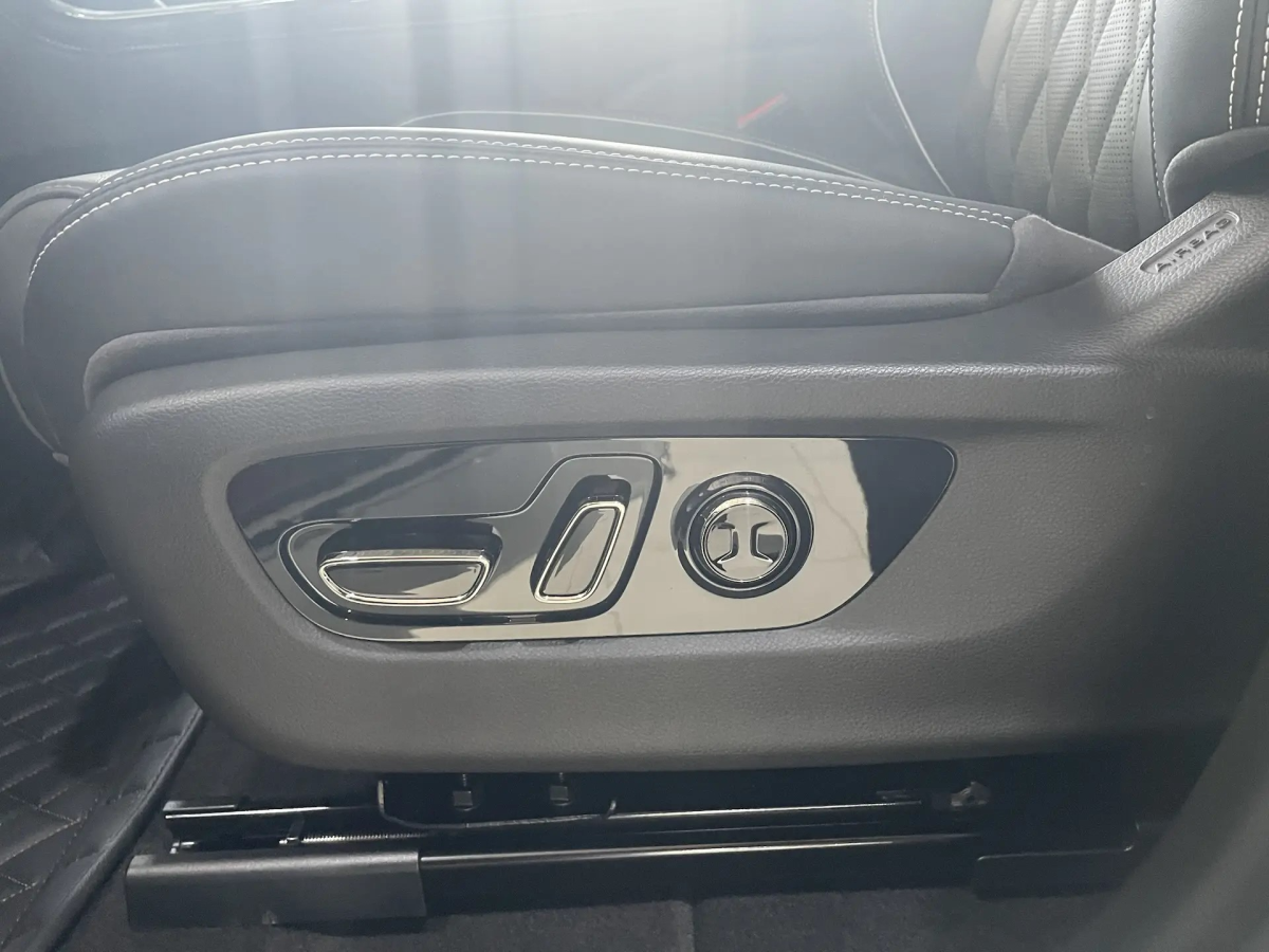 GAC GS8 II FL 2.0 AT (231 л.с.) 4WD