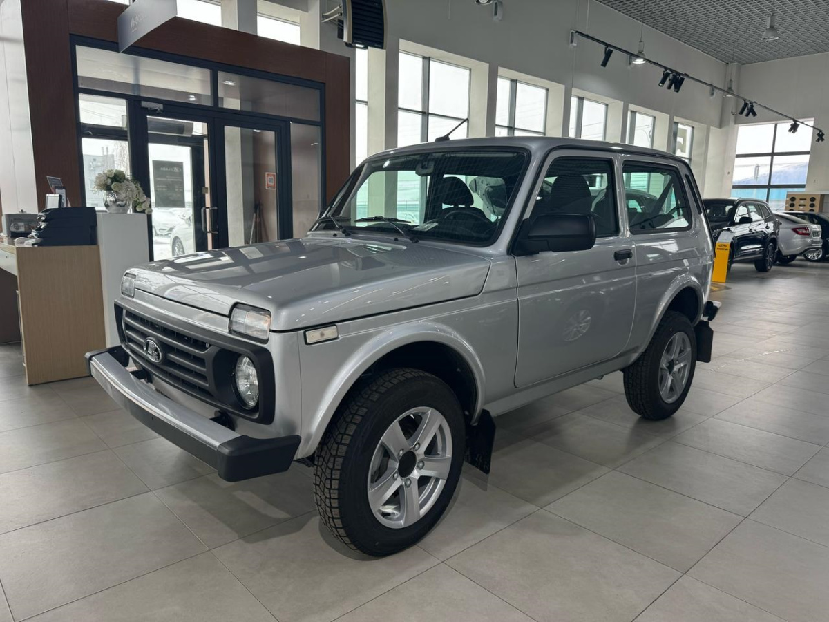 LADA NIVA LEGEND 1.7 MT (83 л.с.) 4WD