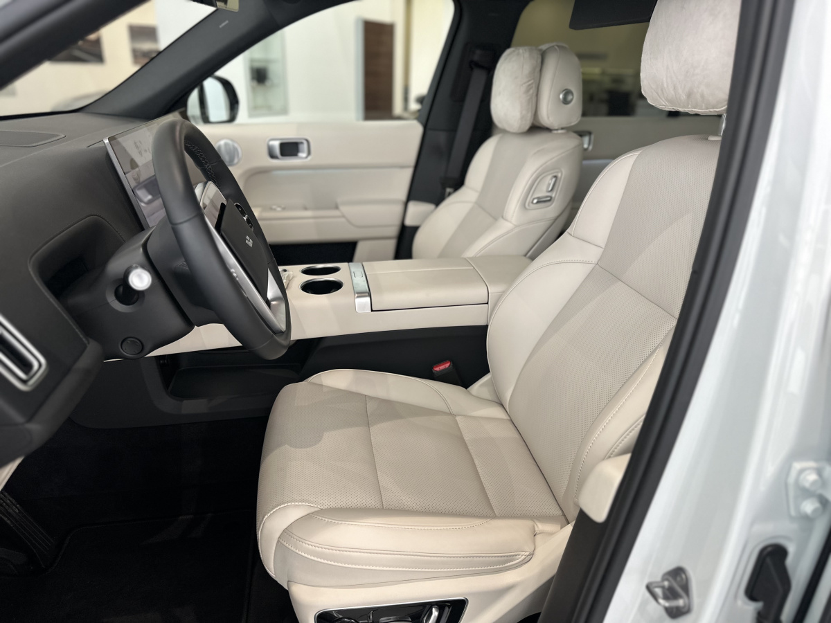 LIXIANG L7 52.3 kWh 1.5hyb AT (449 л.с.) 4WD