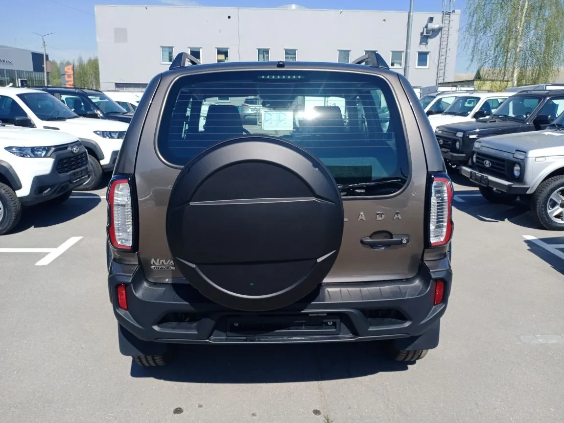 LADA NIVA TRAVEL 1.8 MT (90 л.с.) 4WD