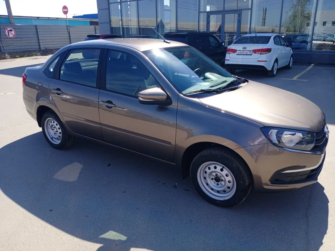 LADA GRANTA 1.6 MT (90 л.с.)