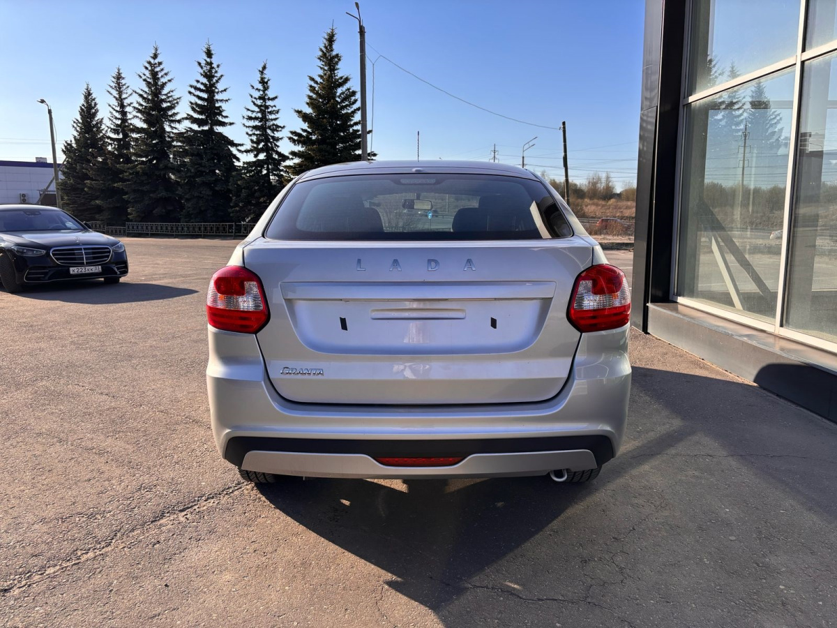 LADA GRANTA 1.6 MT (90 л.с.)