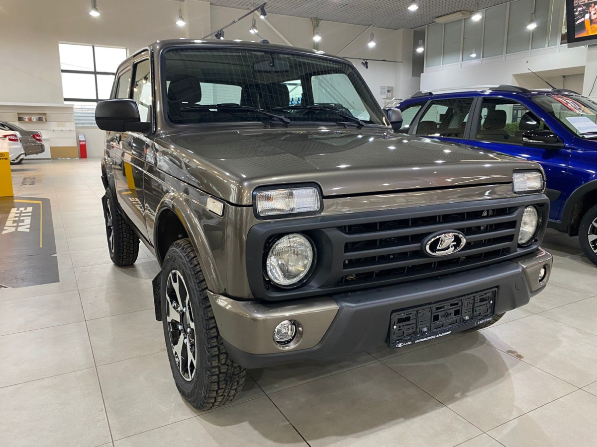 LADA NIVA LEGEND 1.7 MT (83 л.с.) 4WD
