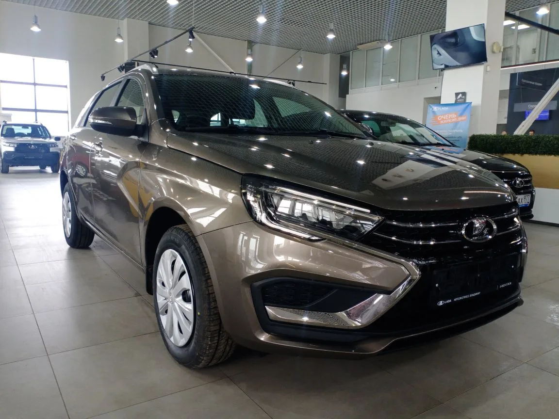 LADA VESTA SW 1.6 CVT (106 л.с.)