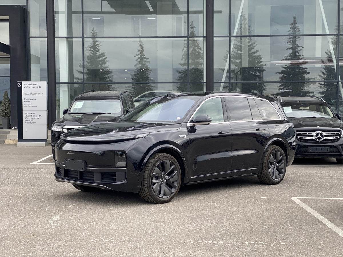 LIXIANG L9 52.3 kWh 1.5hyb AT (449 л.с.) 4WD