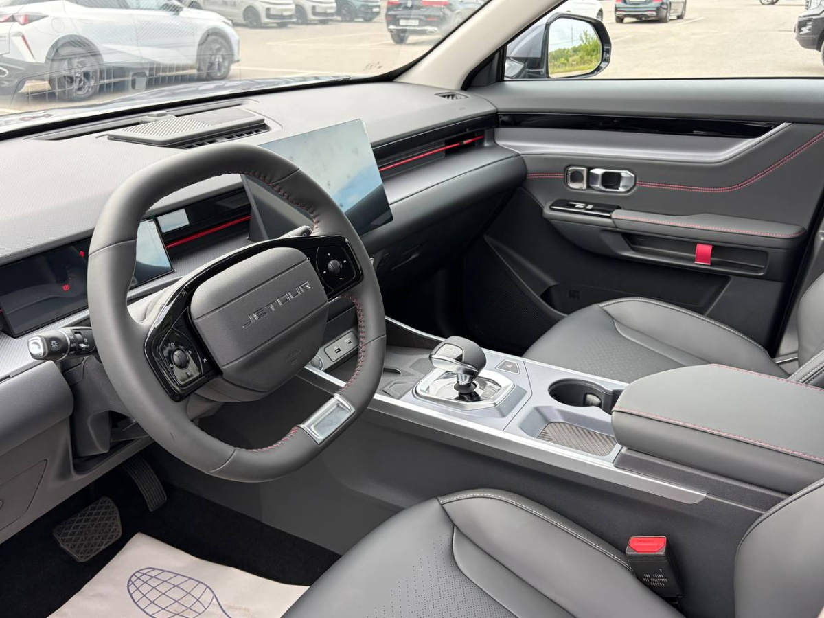 JETOUR DASHING 1.5 AMT (147 л.с.)