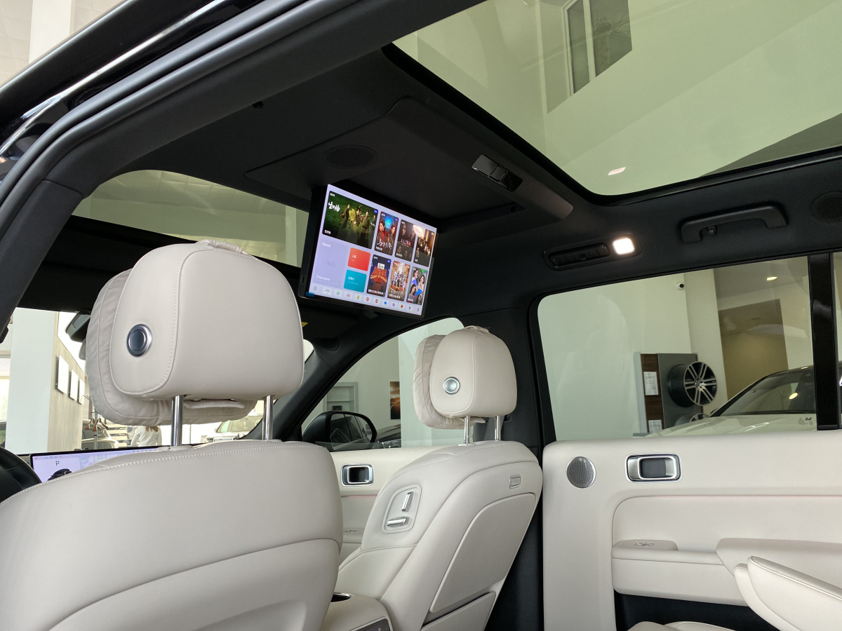 LIXIANG L9 52.3 kWh 1.5hyb AT (449 л.с.) 4WD