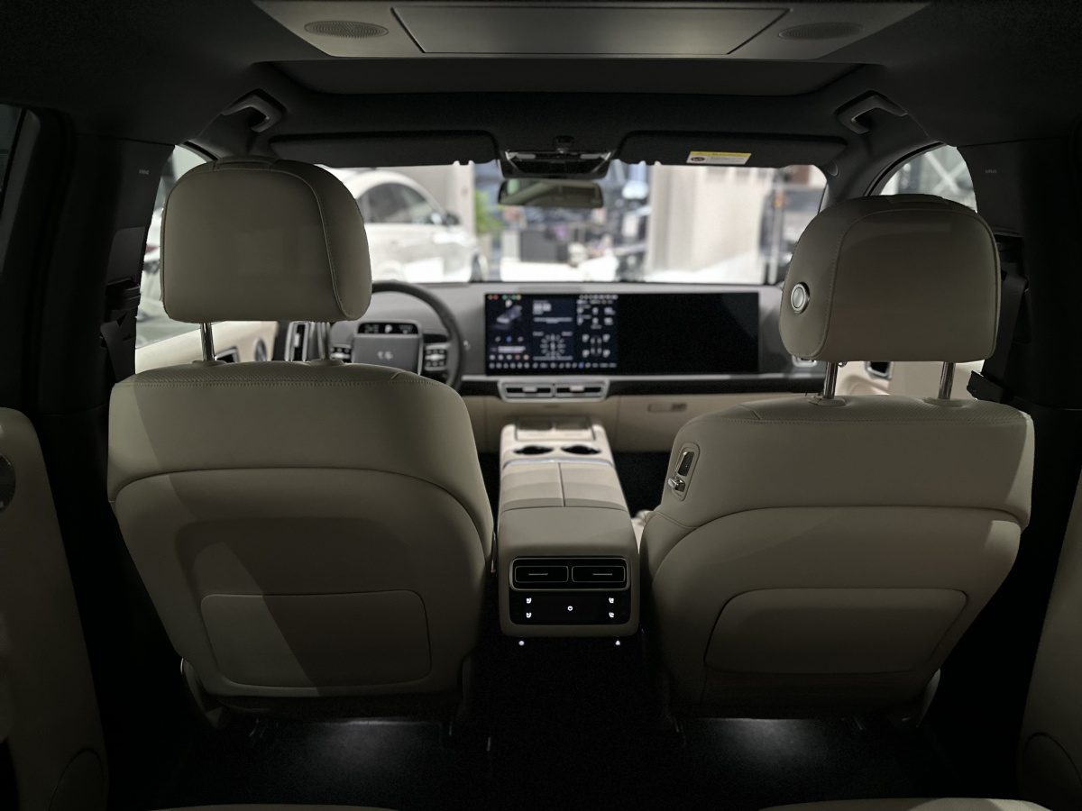 LIXIANG L7 52.3 kWh 1.5hyb AT (449 л.с.) 4WD