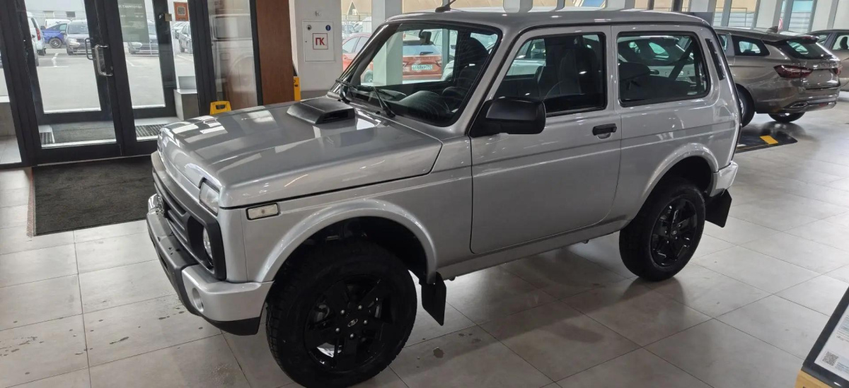 LADA NIVA LEGEND 1,8 (90 л.с) 4WD