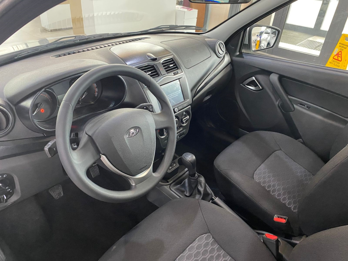 LADA GRANTA 1.6 MT (106 л.с.)