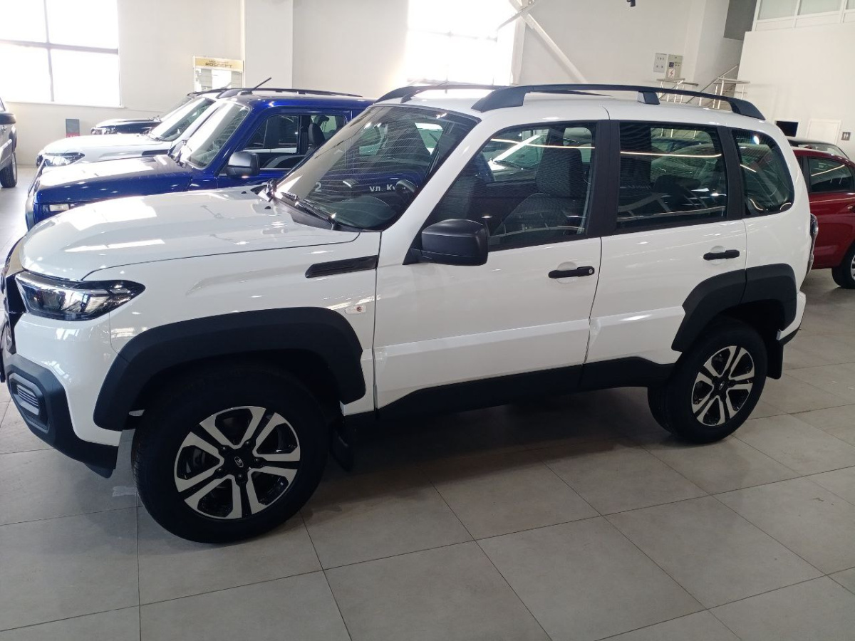 LADA NIVA TRAVEL 1.8 MT (90 л.с.) 4WD