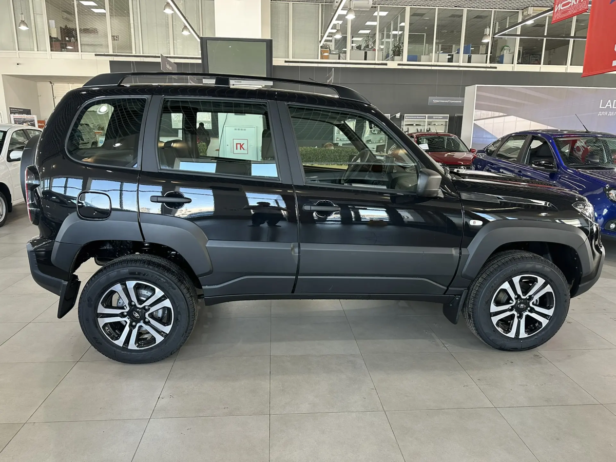 LADA NIVA TRAVEL 1.8 MT (90 л.с.) 4WD