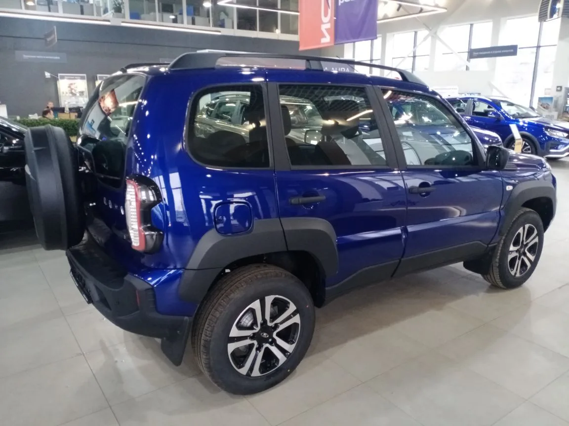 LADA NIVA TRAVEL 1.8 MT (90 л.с.) 4WD