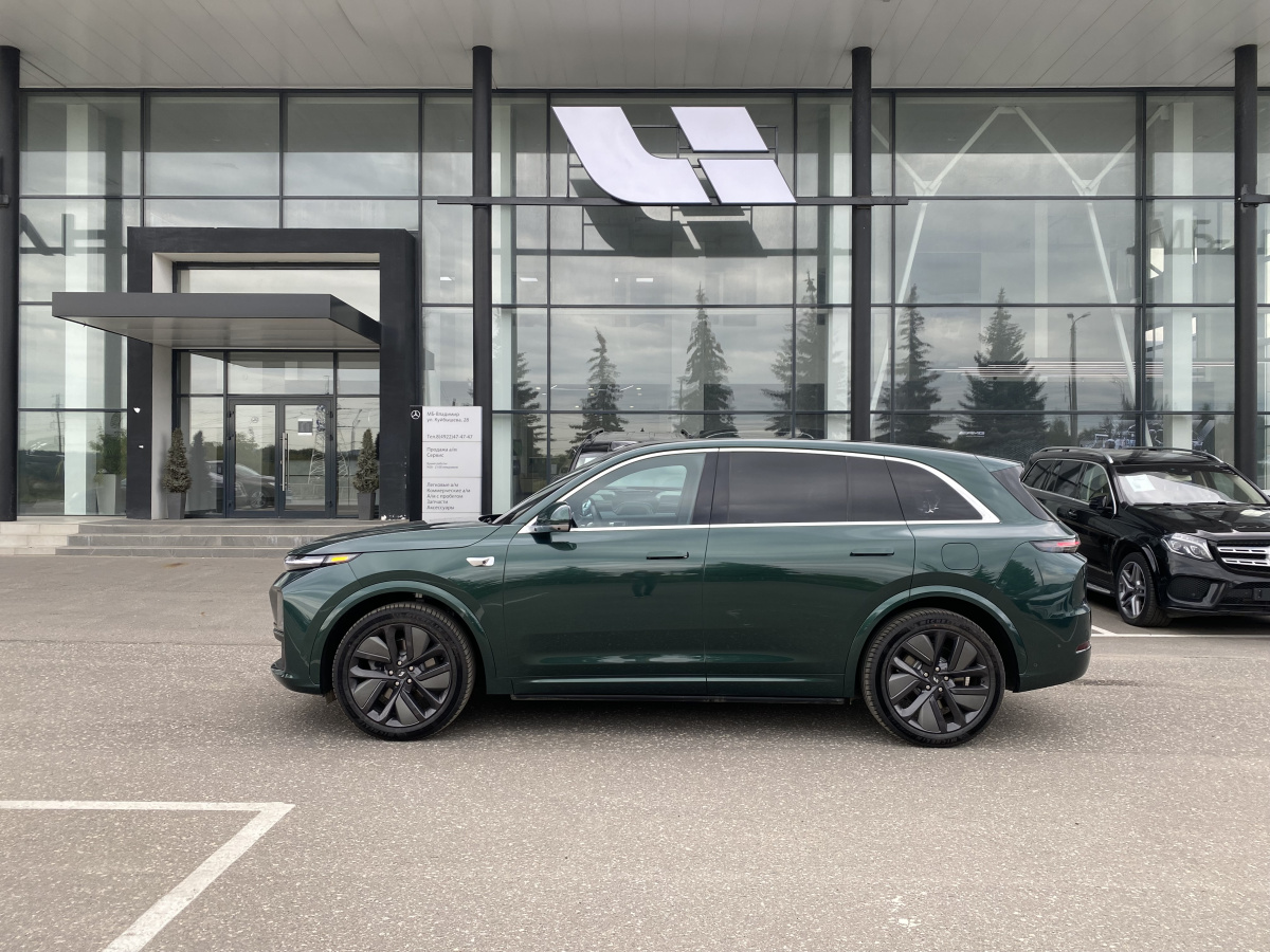 LIXIANG L7 52.3 kWh 1.5hyb AT (449 л.с.) 4WD