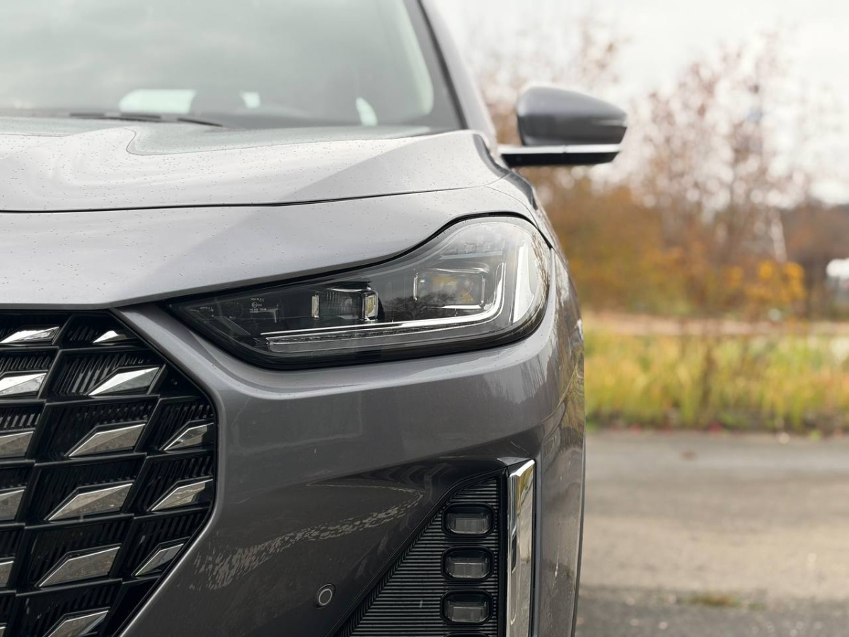 JETOUR X70 + 1.6 AMT (190 л.с.)