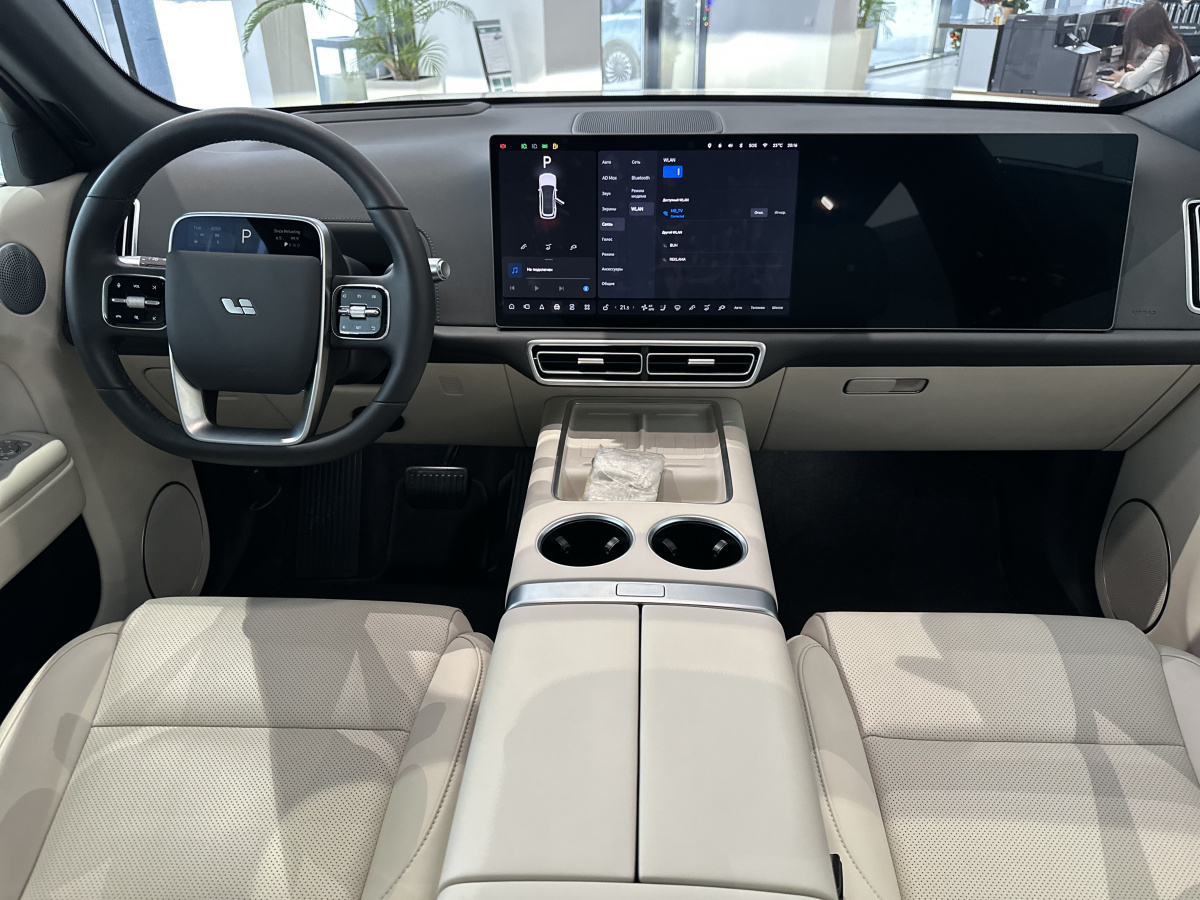 LIXIANG L7 52.3 kWh 1.5hyb AT (449 л.с.) 4WD