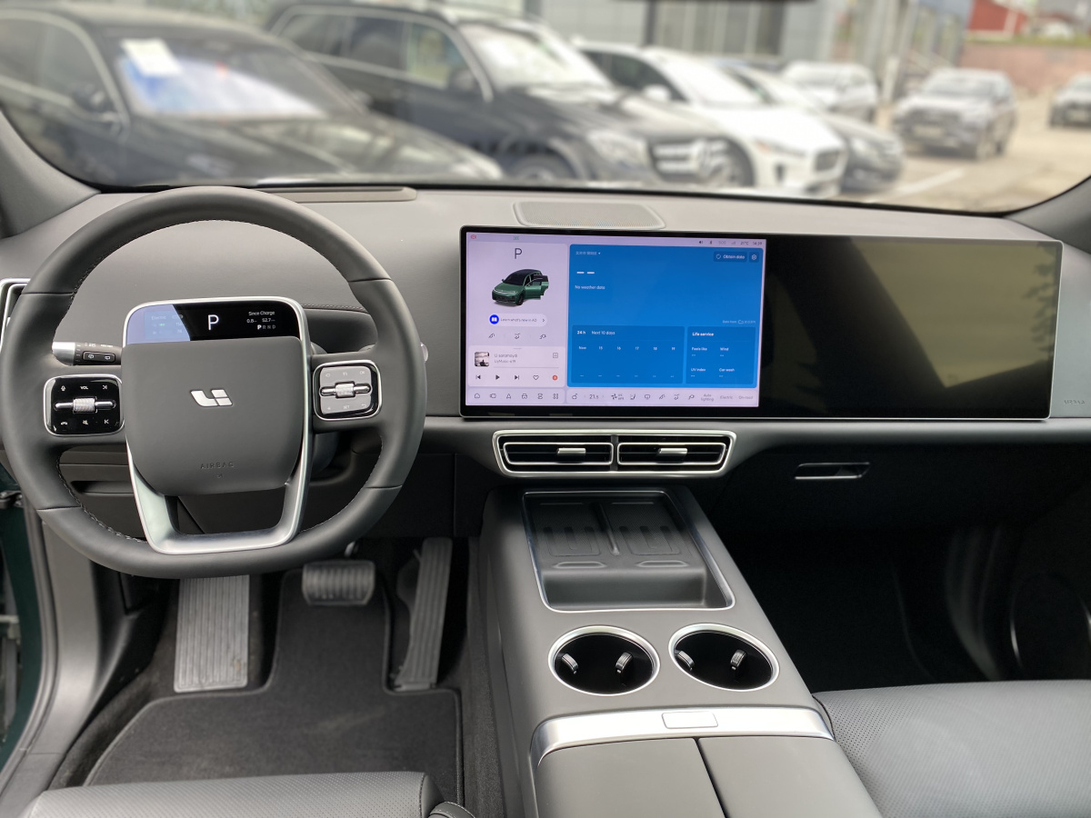 LIXIANG L7 52.3 kWh 1.5hyb AT (449 л.с.) 4WD