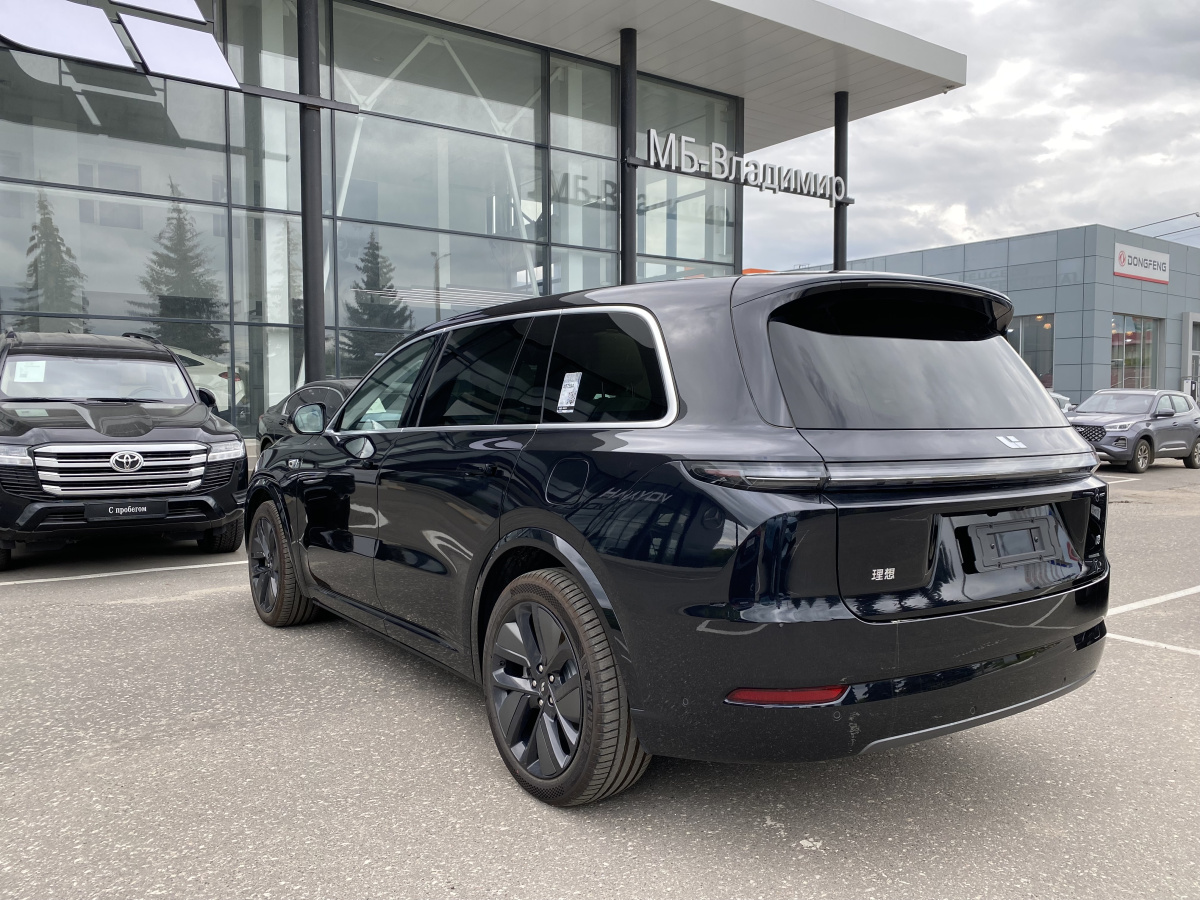 LIXIANG L9 52.3 kWh 1.5hyb AT (449 л.с.) 4WD