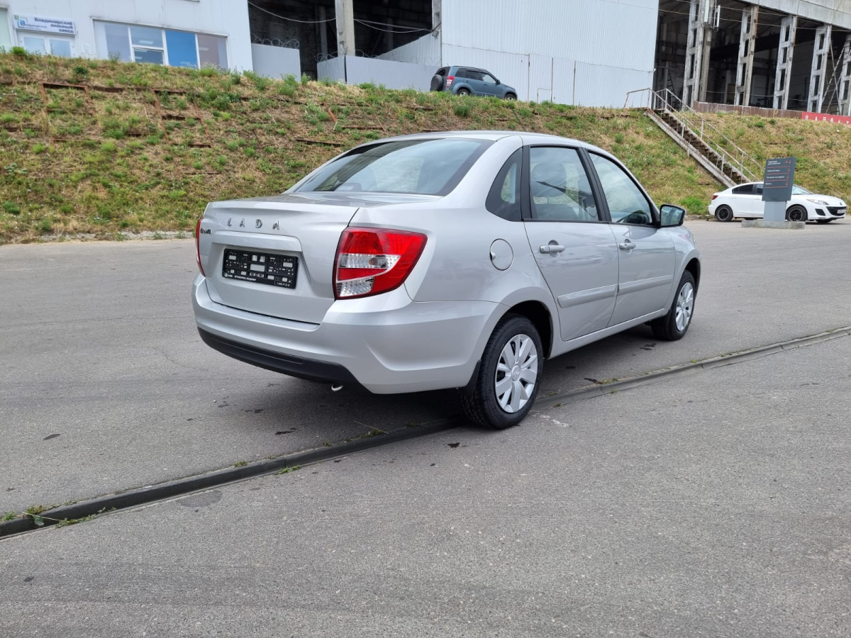 LADA GRANTA 1.6 MT (90 л.с.)