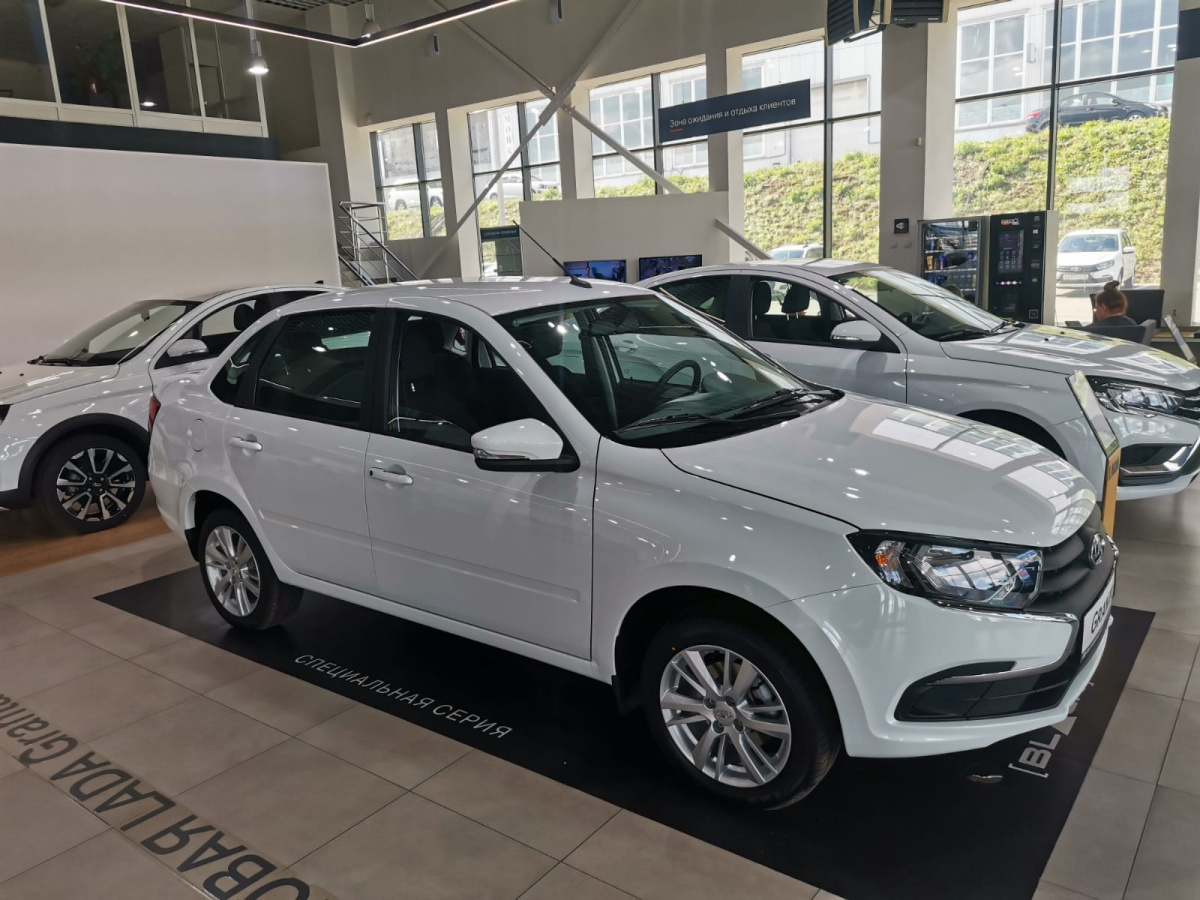 LADA GRANTA 1.6 MT (106 л.с.)
