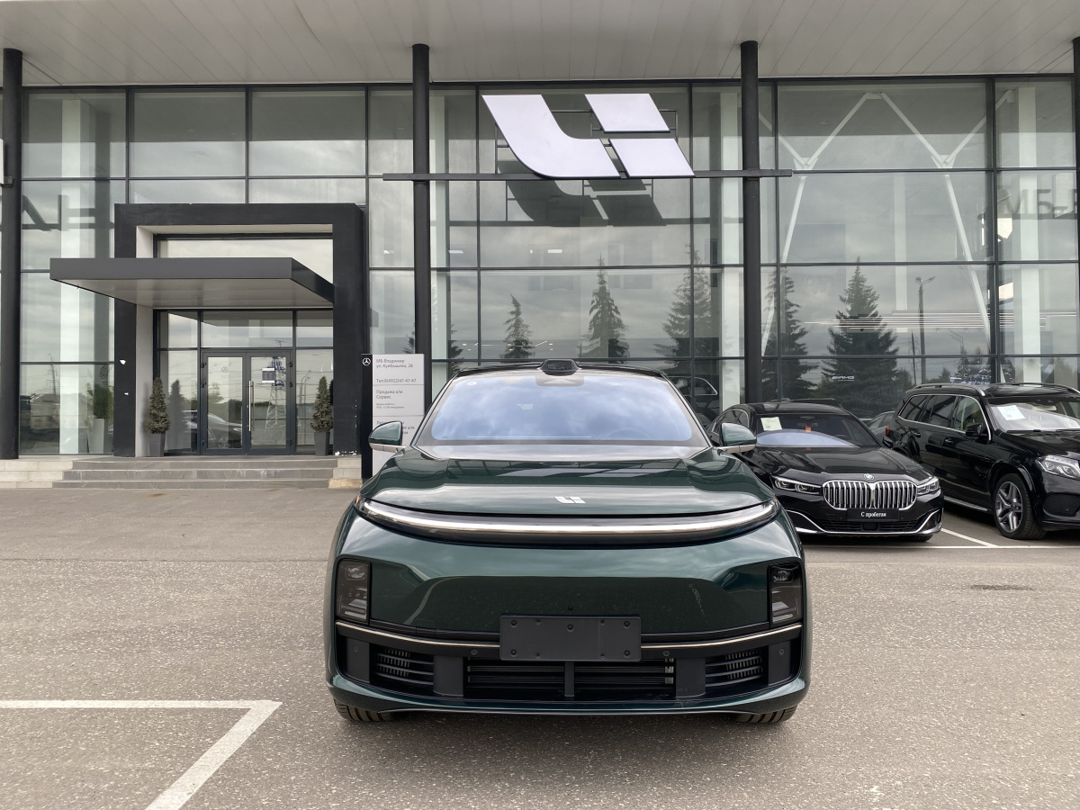 LIXIANG L7 52.3 kWh 1.5hyb AT (449 л.с.) 4WD