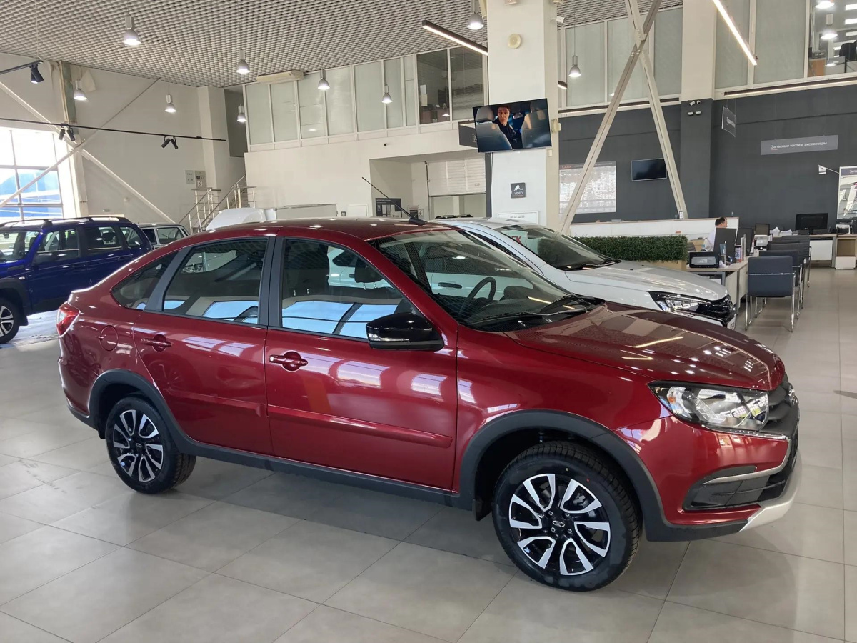 LADA GRANTA Active Cross 1.6 MT (90 л.с.)