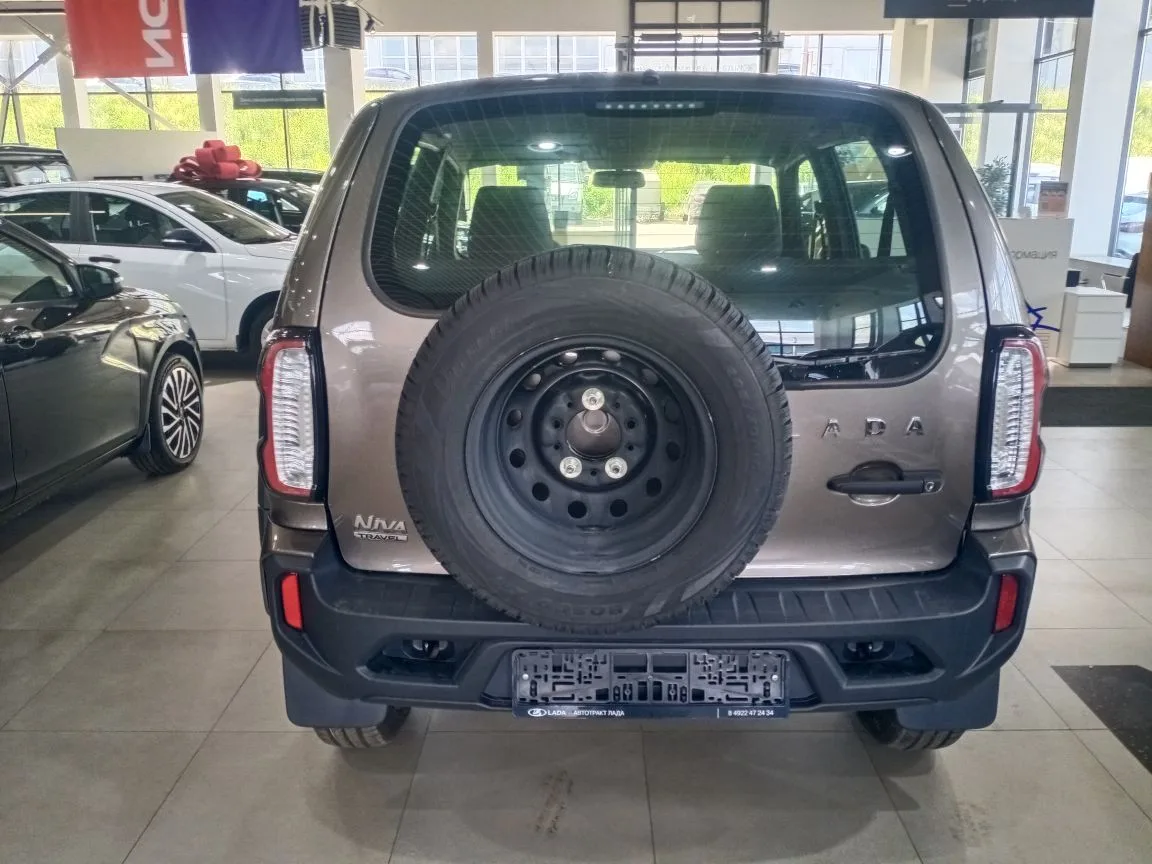 LADA NIVA TRAVEL 1.8 MT (90 л.с.) 4WD
