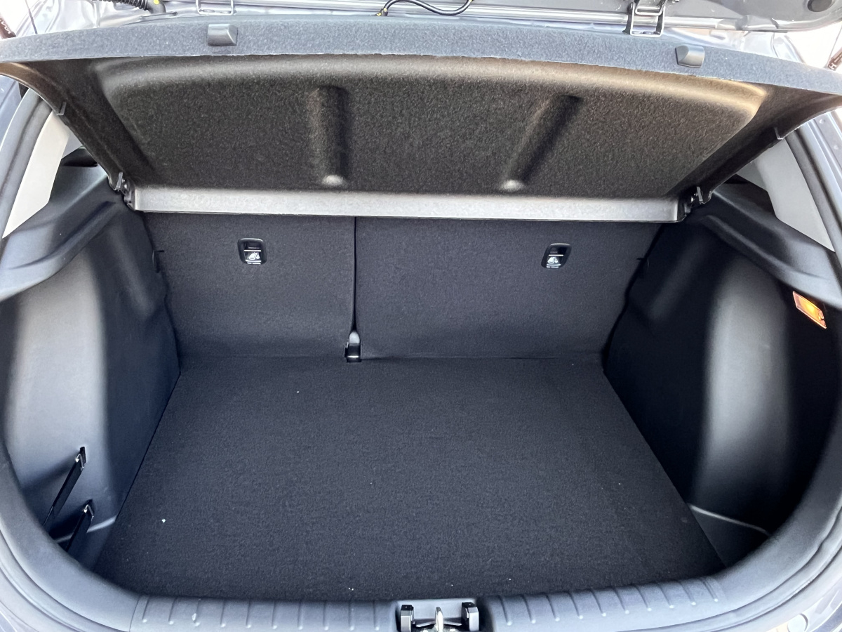 SOLARIS KRX 1.6 AT (123 л.с.)