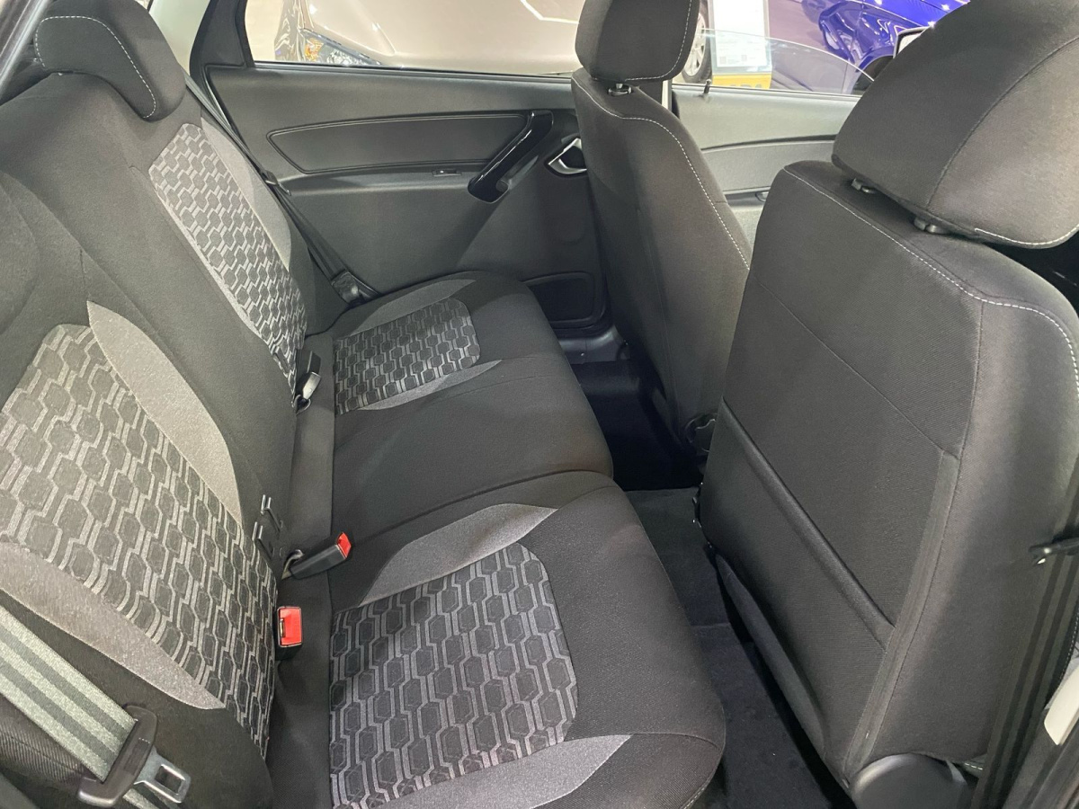 LADA GRANTA Active Cross 1.6 MT (90 л.с.)