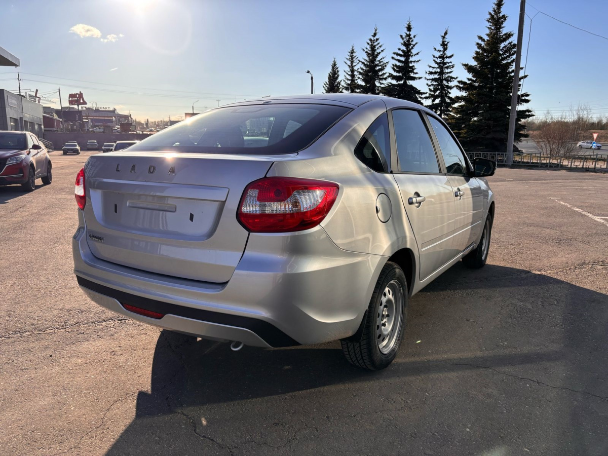 LADA GRANTA 1.6 MT (90 л.с.)
