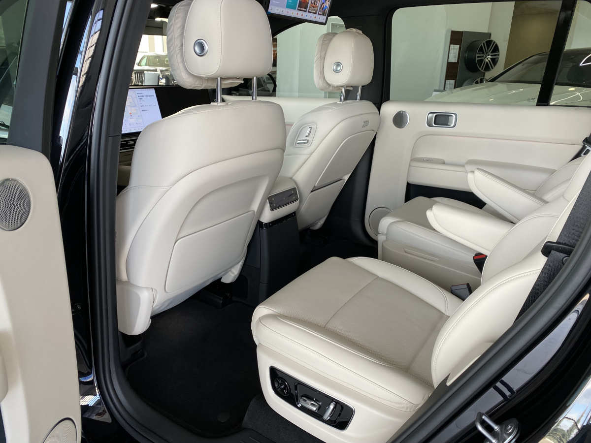 LIXIANG L9 52.3 kWh 1.5hyb AT (449 л.с.) 4WD