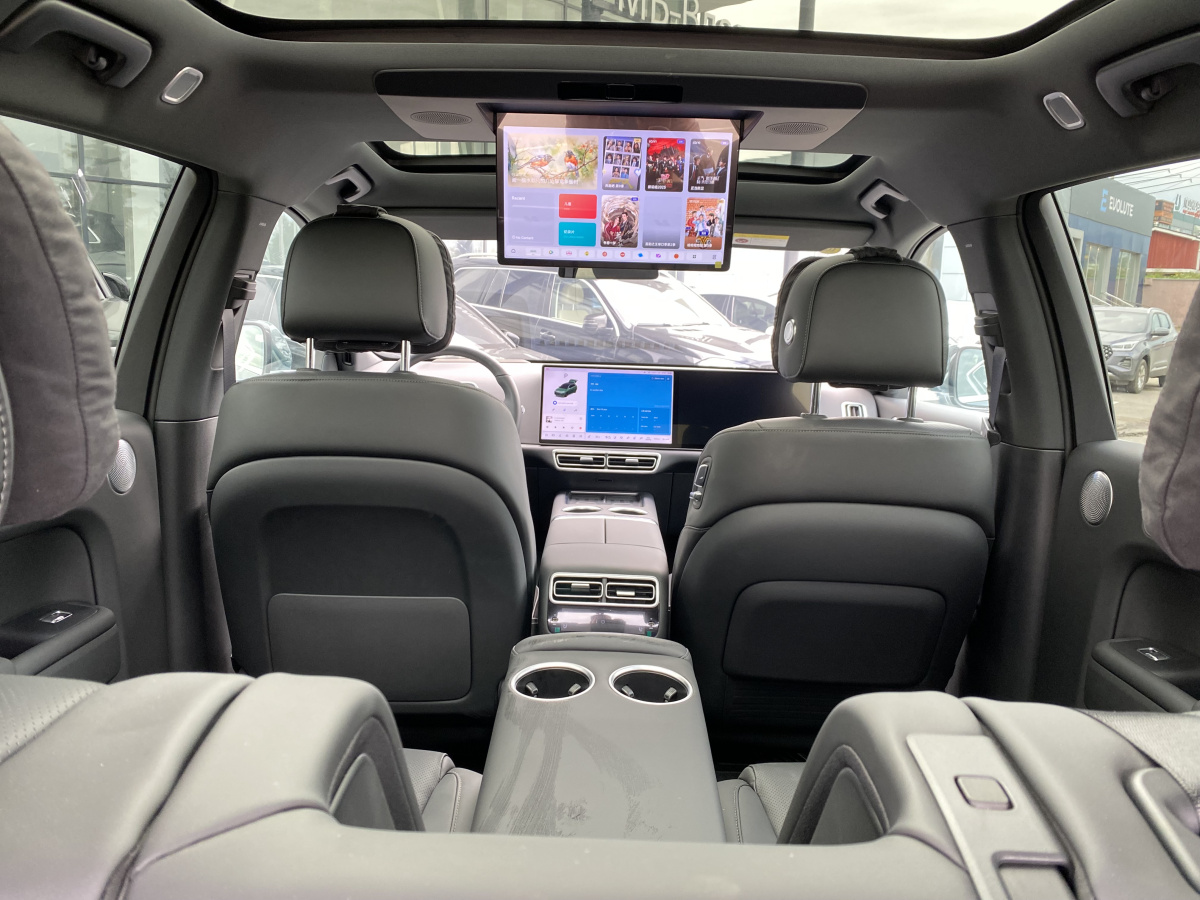 LIXIANG L7 52.3 kWh 1.5hyb AT (449 л.с.) 4WD