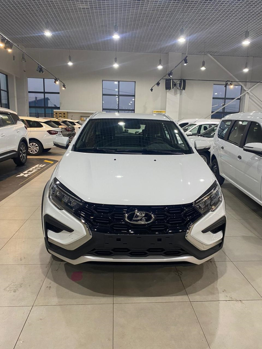 LADA VESTA SW Cross 1.6 MT (106 л.с.)
