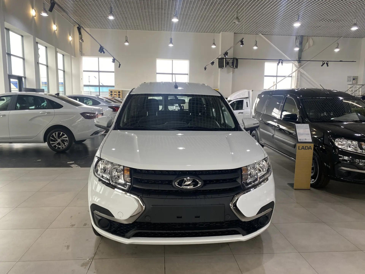 LADA LARGUS 1.6 MT (90 л.с.)