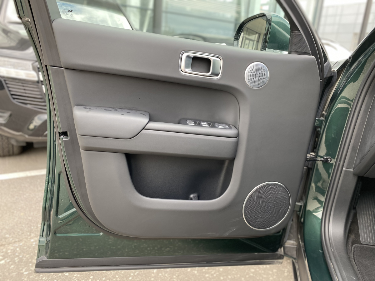 LIXIANG L7 52.3 kWh 1.5hyb AT (449 л.с.) 4WD