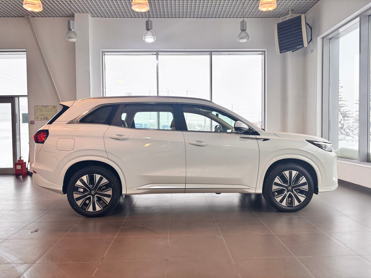 EVOLUTE I-SPACE 1.5hyb CVT (367 л.с.) 4WD