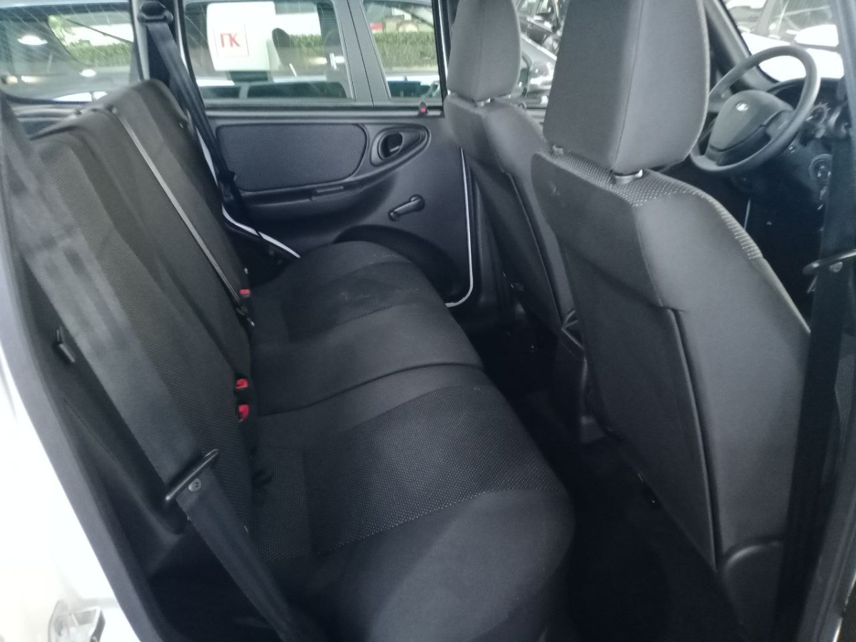LADA NIVA TRAVEL 1.8 MT (90 л.с.) 4WD