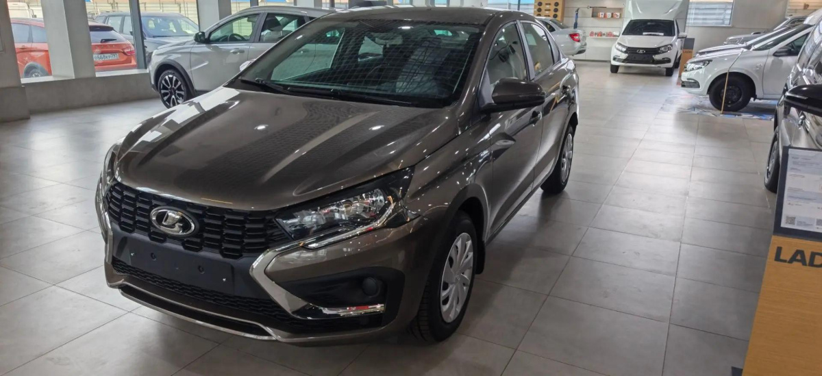 LADA ISKRA 1.6 CVT (106 л.с.)