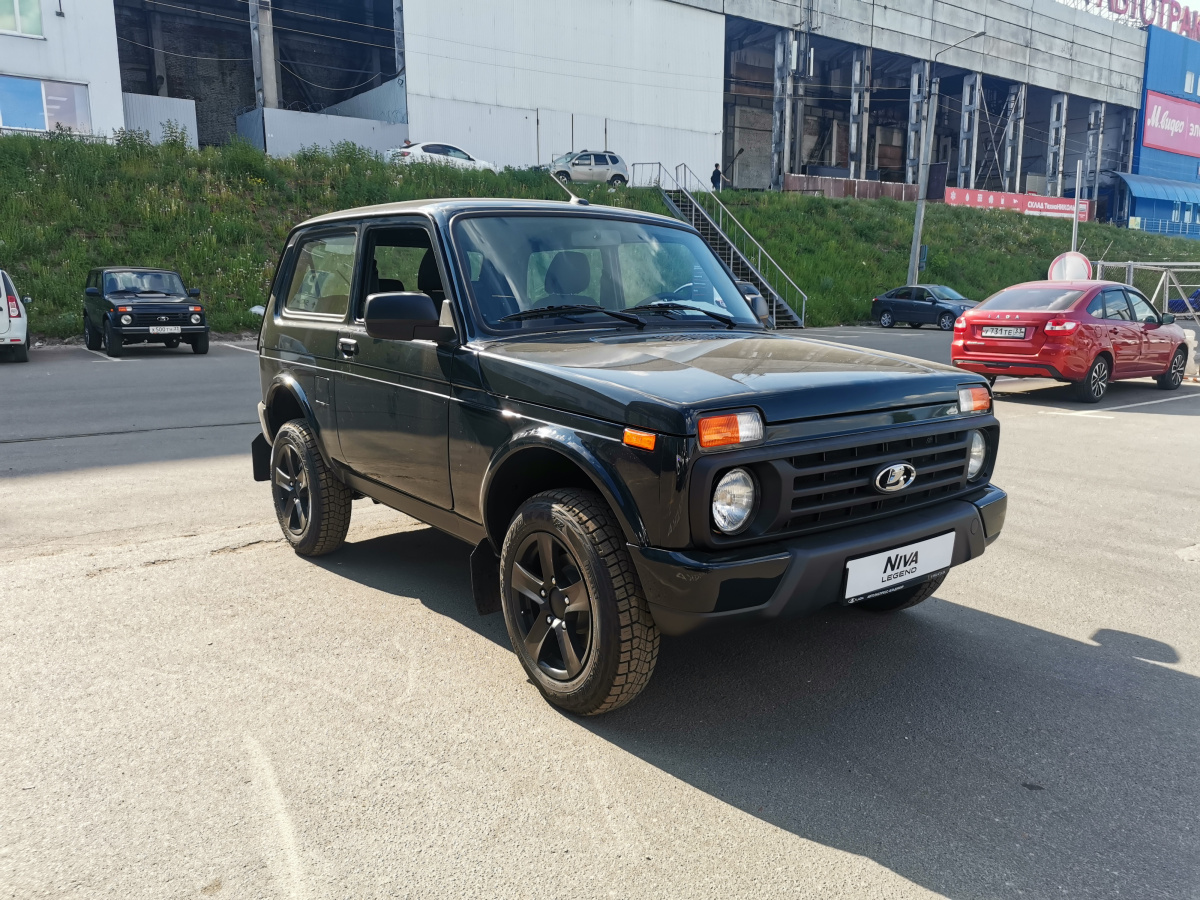 LADA NIVA LEGEND 1.7 MT (83 л.с.) 4WD