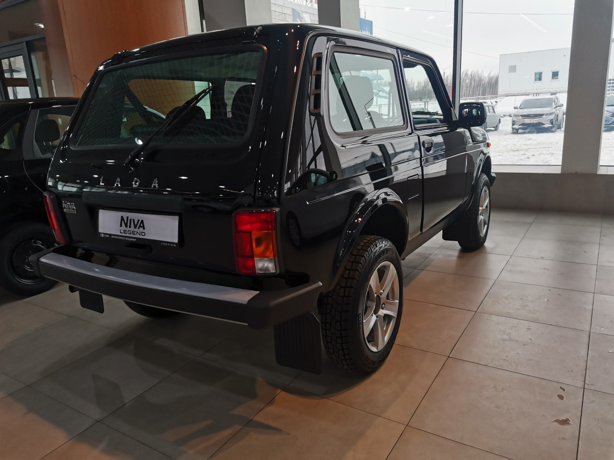LADA NIVA LEGEND 1.7 MT (83 л.с.) 4WD