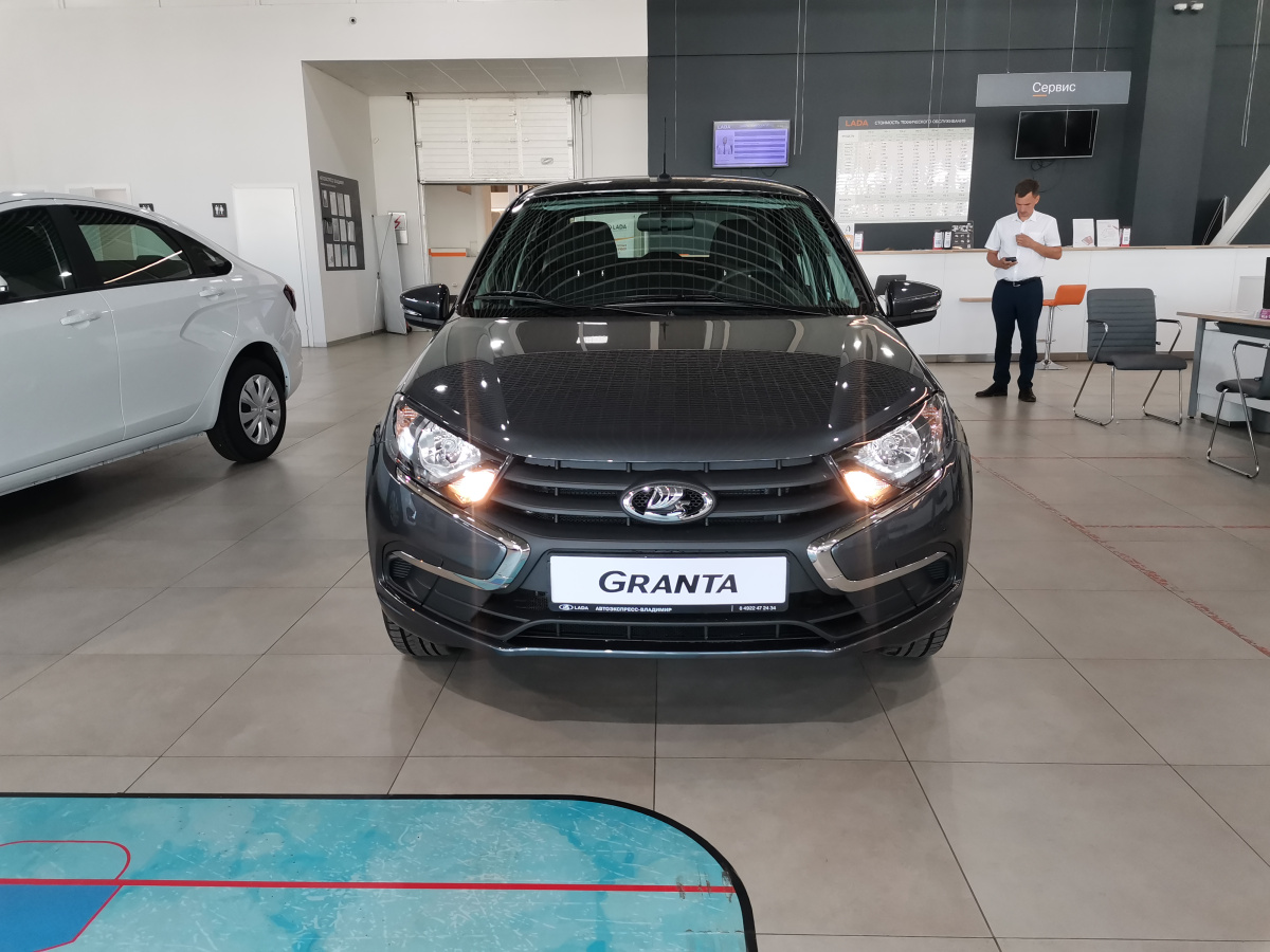LADA GRANTA 1.6 MT (90 л.с.)